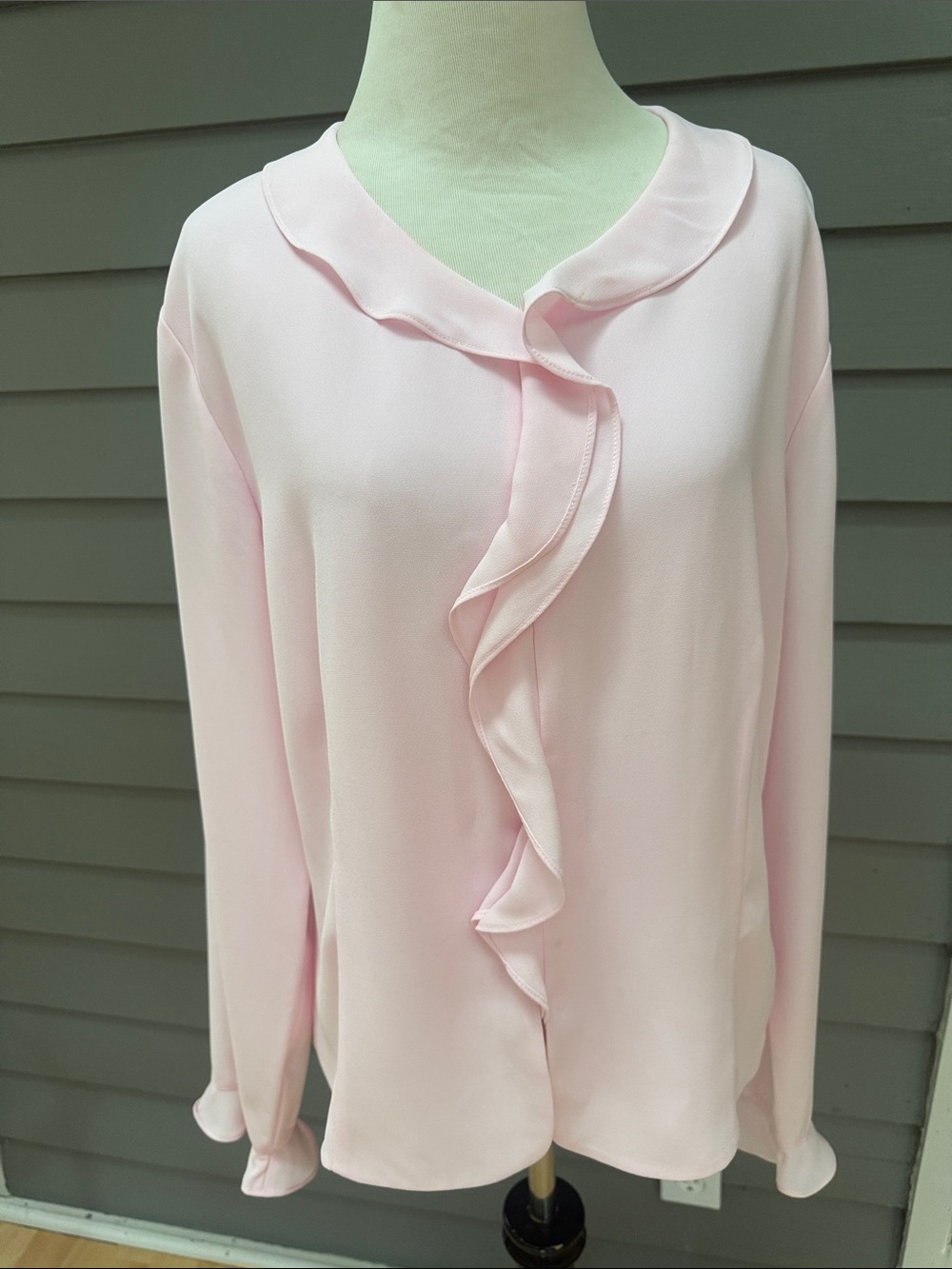 Vintage Pendleton Soft Pink Long Sleeve Ruffle Front Blouse Medium